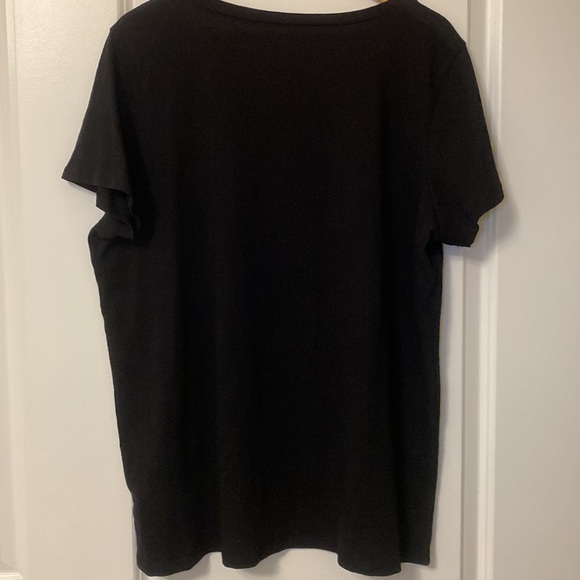 Torrid. Black. Size 2. Graphic Tee - Picture 3 of 3